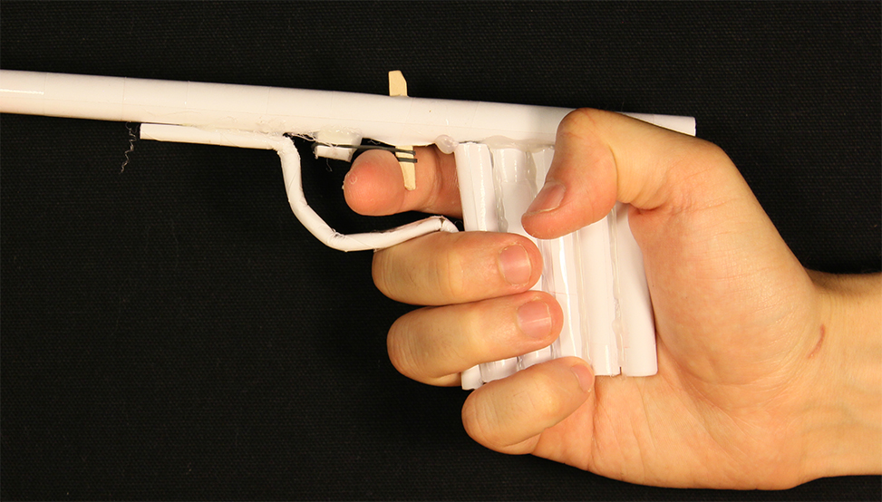 pistola de papel