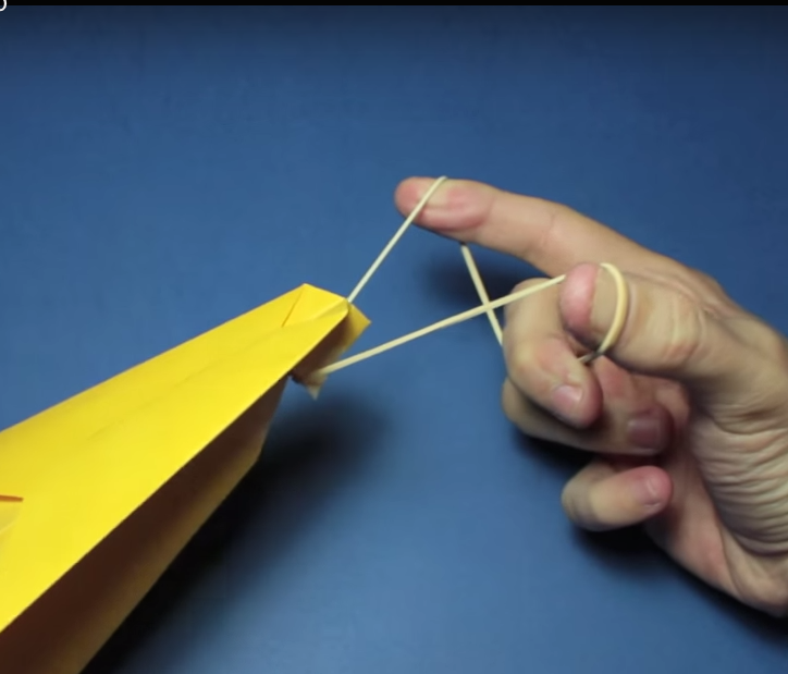 Cómo hacer un avión de papel que vuela mucho